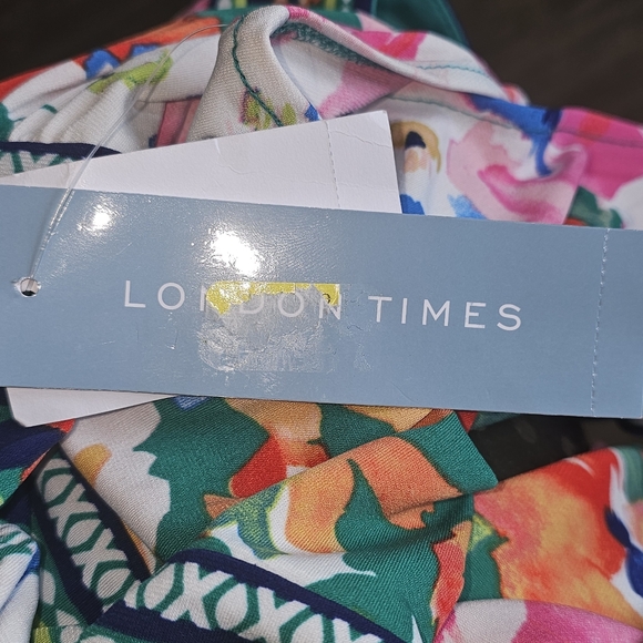 London Times Dress Sz 16 Sleeveless V-Neck Floral Maxi Preppy, Vacationwear - Picture 13 of 16